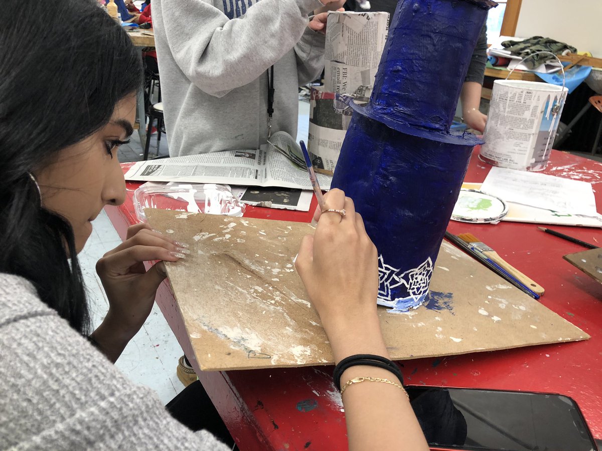 timeforbetty's tweet image. Wayne Thiebaud inspired cake designs! @WeehawkenTSD #weeCreate #sweet @RobFerullo4 @WeehawkenVP @FAmato53 @theresa_milos