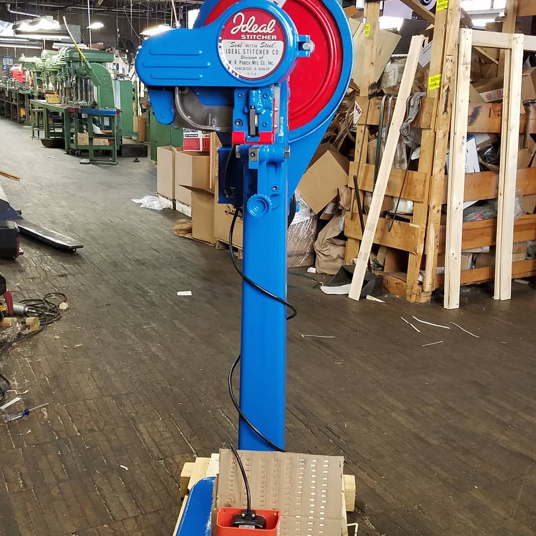 IdealStitcherCo's tweet image. Another IS-1244 "Industrial Arm Stitcher" is on its way out, this time to California Flower Shippers! If you want a machine that enjoys the sun as much as this one, come check us out: idealstitcher.com 

#boxstitcher #packaging #manufacturing #madeinusa