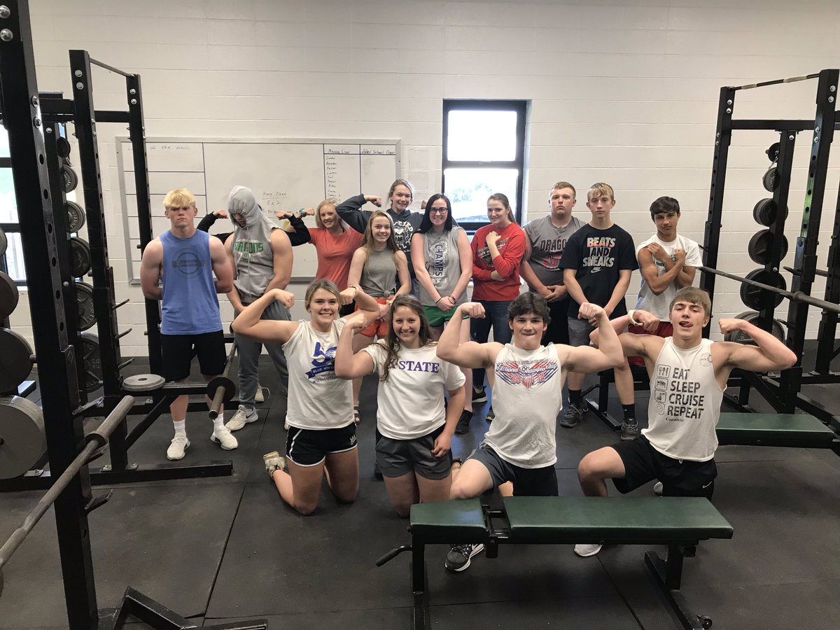 MBWeights's tweet image. Proud of this group! 

@MBDragonSports 

#FlexFriday #ClockIn #GoHeavy #MBDragonPride