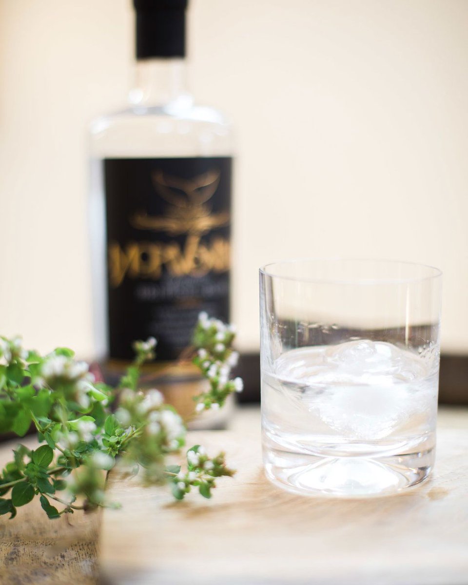Fresh and clear with fruity notes and a satisfying buttery finish. Our #Morvenna #whiterum is the ideal base for some seriously good cocktails, or as a stand alone drink over ice for the #rum connoisseur.