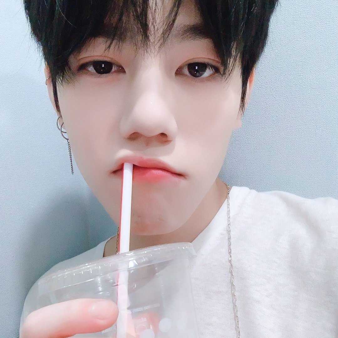 sc0808s's tweet photo. #엔플라잉 #엔플라잉보정 #차훈 #엔플라잉_차훈 #차훈보정 https://t.co/EIJkCydK0m