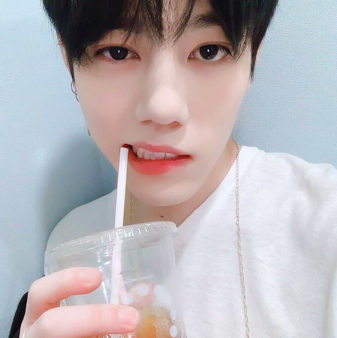 sc0808s's tweet photo. #엔플라잉 #엔플라잉보정 #차훈 #엔플라잉_차훈 #차훈보정 https://t.co/EIJkCydK0m