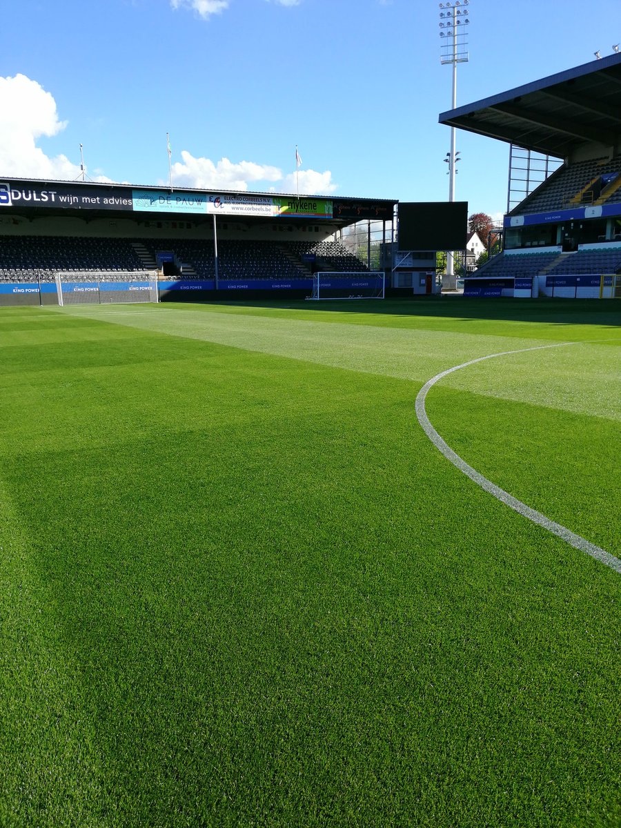 lukeRussell1992's tweet photo. Ready for the finally first team game of the season @OHLeuven v @LommelSKOff #proximusleague #playoff3 #OHLVLOM https://t.co/tcK4wnKanL