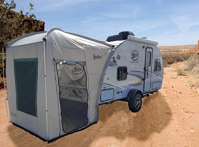 PahaQueCamping's tweet photo. Only 3 days left on our R-Pod Tent sale. save 25% and get some extra space for your 'Pod! Link in bio
#rpod
#rpodnation #pahaquecustom #tabtrailer #camping #camper #campinglife #roadtrip #familyfun #optoutside #forestriver https://t.co/xJ2I3vGZaK https://t.co/O10cSkVaSu