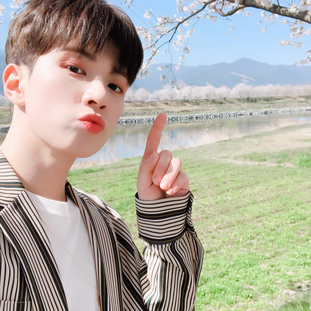 sc0808s's tweet photo. #엔플라잉 #엔플라잉보정 #엔플라잉_유회승 #유회승 #유회승보정 https://t.co/BzekspaSeA