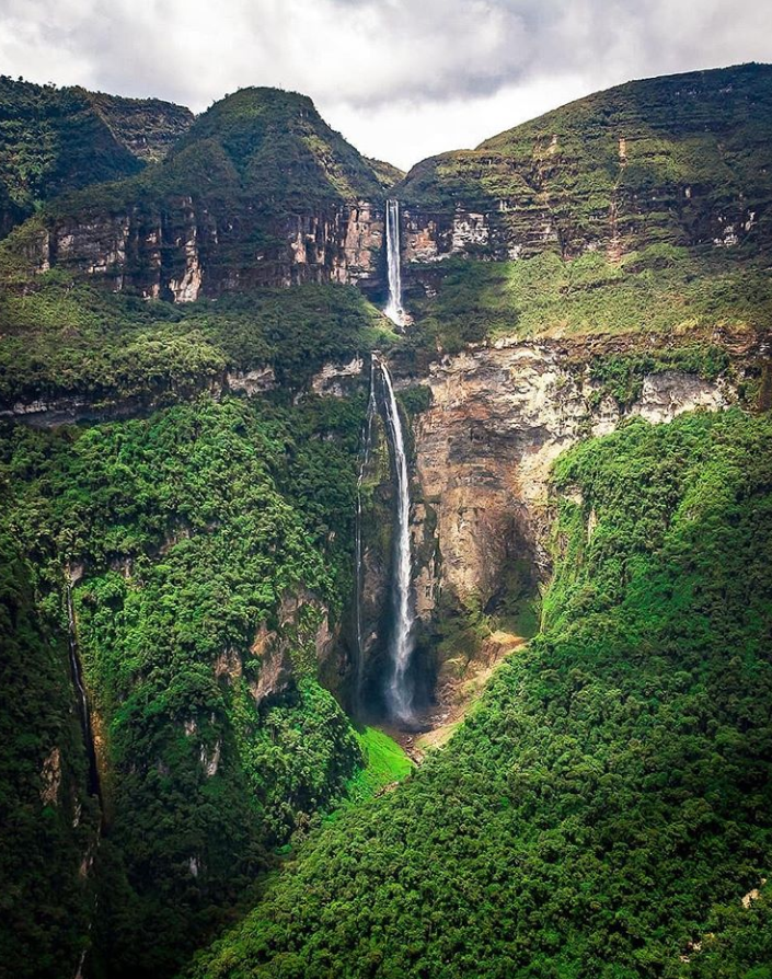 OhMachuPicchu's tweet photo. #Perú Cataratas de Gocta

Síguenos: https://t.co/gmKCukujE0

#FelizViernes #BuenViernes #Machupicchu #Cusco #ValleSagrado https://t.co/iFB7QXJccH