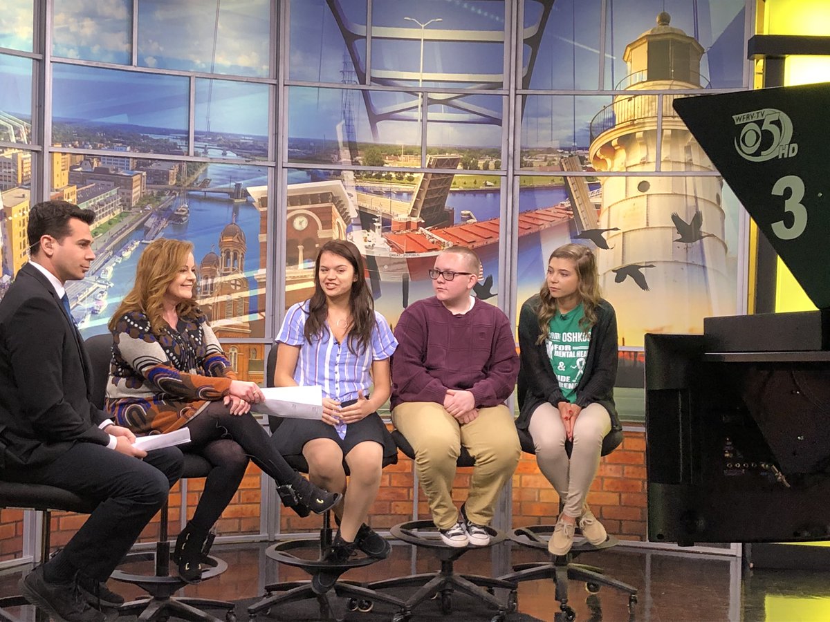 leib_rick's tweet photo. Our student leaders sharing w/ the #local5thismorning audience their #semesterofservice projects @namioshkosh @AmazingOshkosh @BikeOshkosh  are quickly approaching! https://t.co/QvxsIWZrtH