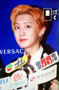 EXOGlobal's tweet photo. [PREVIEW] 190426 #CHANYEOL @ Versace <Cross Chainer Sneakers> Event in Hong Kong
Cr: BLACKROSEVIL61

#Chanyeol_Versace 

#BBMAsTopSocial EXO @weareoneEXO https://t.co/xduglGqcIf