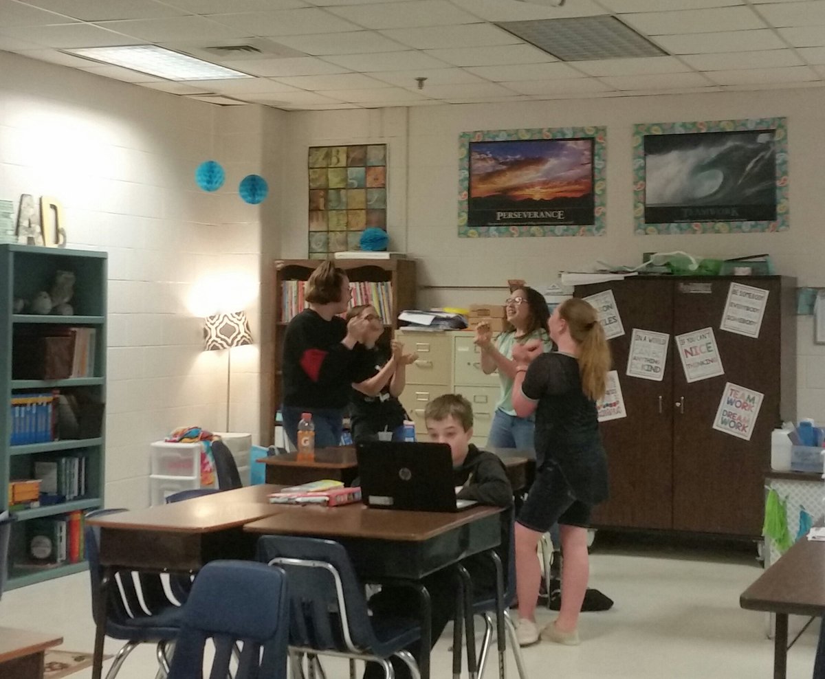 Holly McKelvey tweet media