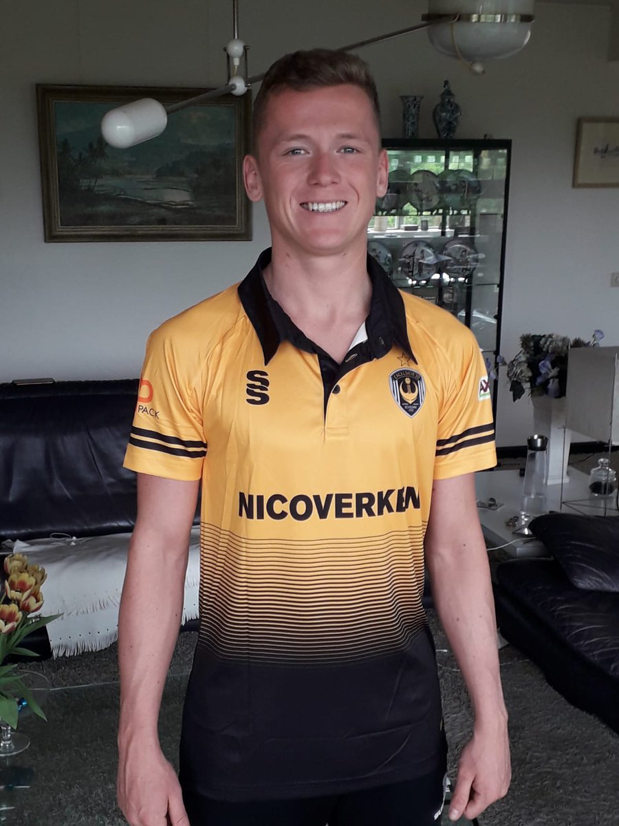 bartkroesen's tweet photo. New match clothing for 1st & 2nd team has arrived @excelsior20 . Looks great! Well done @surridgesport . We are getting ready for a wonderful @KNCBcricket season! #cantwait #simplythebest #lovemyclub @nicoverken @LINKITGroup @Axidus_NL #trofipack https://t.co/kOGeGVEjMp