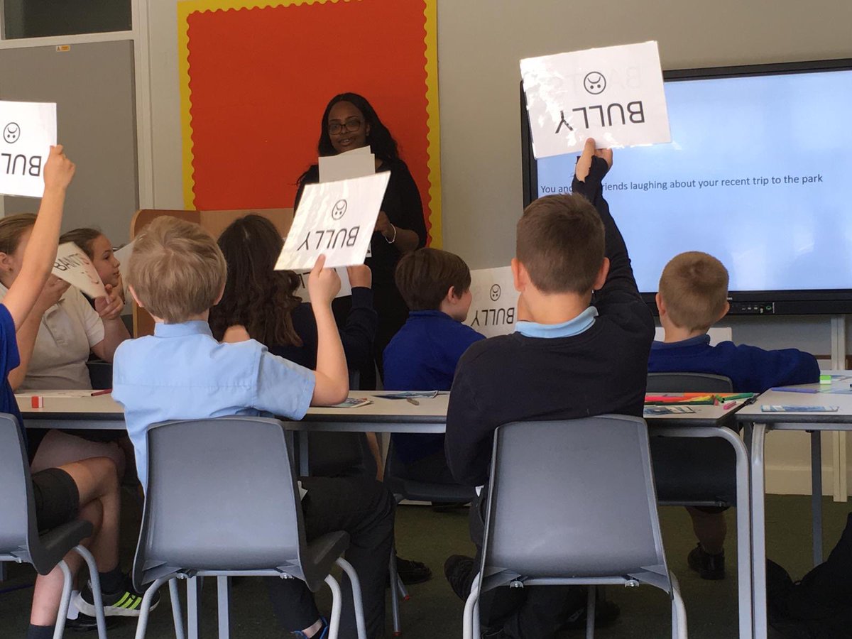 HantsPCC's tweet photo. In #Emsworth today, pupils at @Ems_Pri_School are hosting those from #StJamesPrimary as they become #CyberAmbassadors. They will be able to support their peers to be safe online and find help when they need it. https://t.co/xZIfLa1Tzn