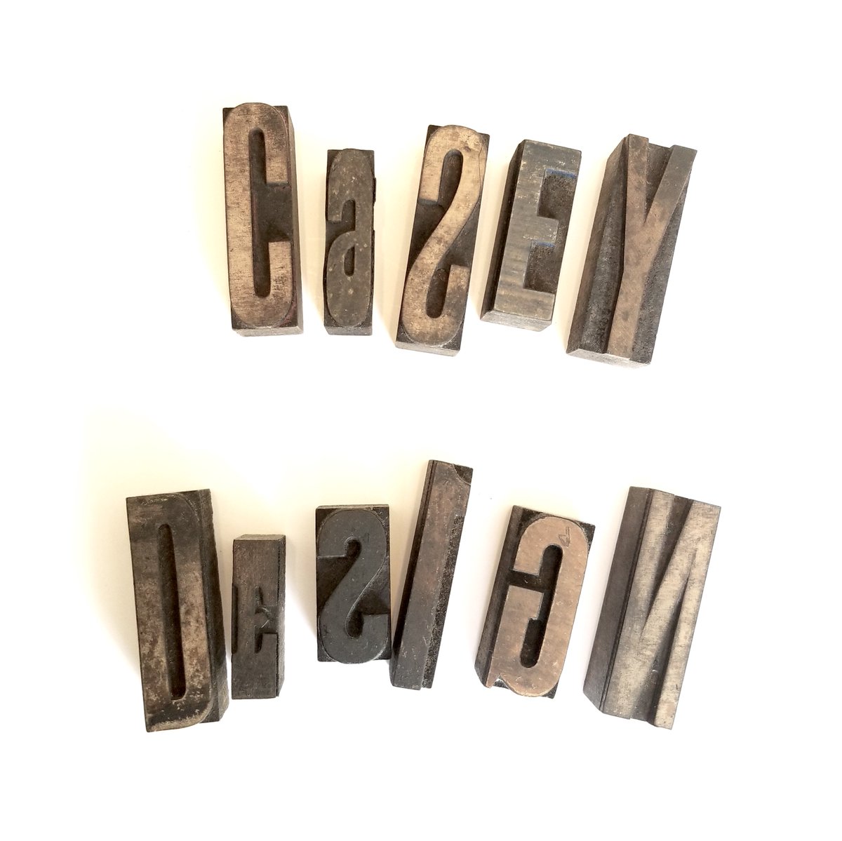 CaseyDesignPlan's tweet image. These vintage "Casey Design" printer wood blocks fit in my collection perfectly. #vintagestyle #oneofakind #antiqueobject #classical #designsfromanothercentury #luxurydesign #interiordesignersofcanada #housestyling #homedecor #designanddecoration #artandarchitecture #shoplocal
