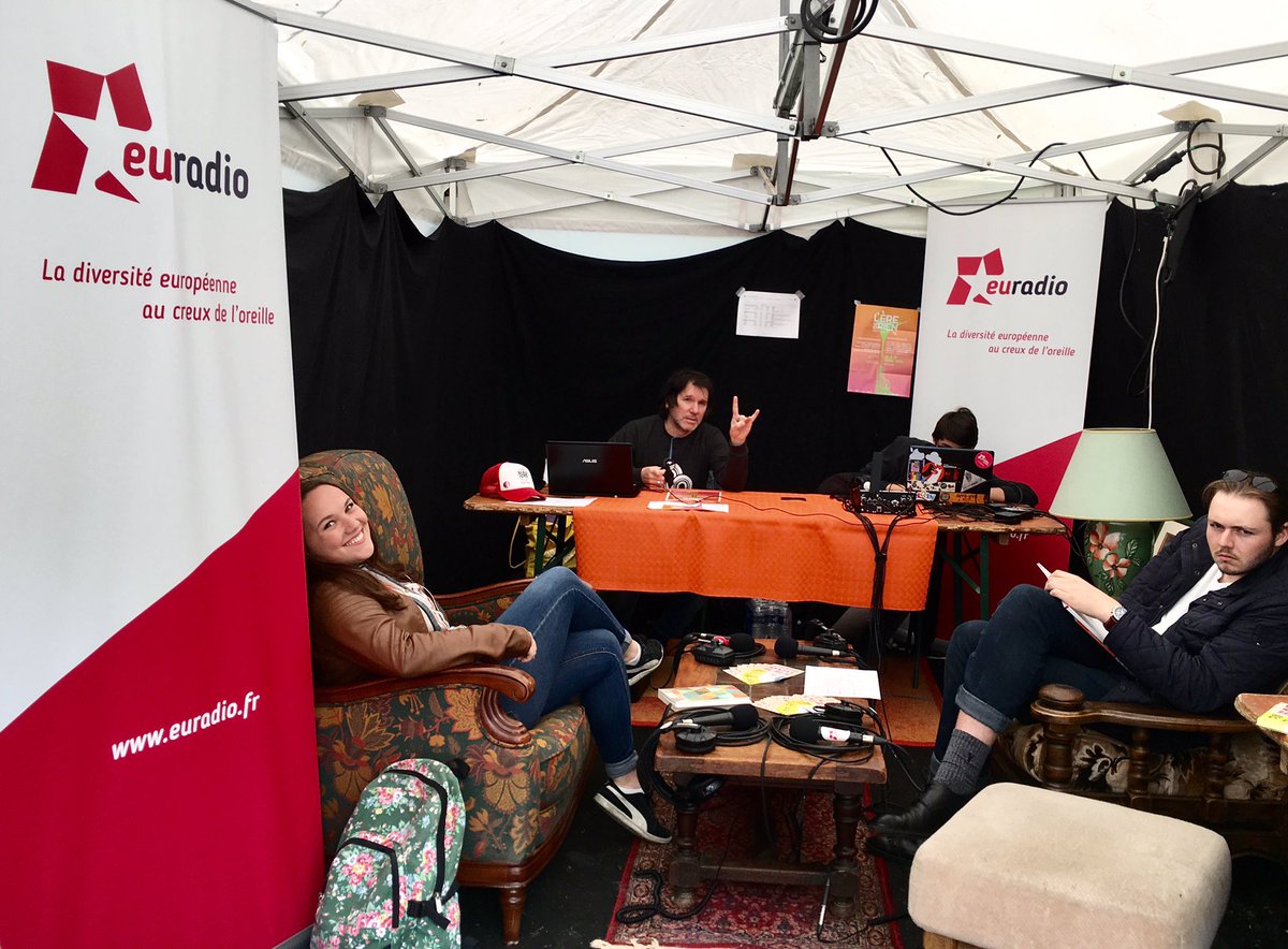 D'ici quelques minutes, retrouvez l'émission Britannique, <a href="/euradioenglish/">Euradio English</a> en direct du festival @Erederien à #Reze, pour deux jours de direct, entre 15h et 17h ! De nombreuses interviews sont au programme, restez branché sur le 101.3fm et sur le site euradio.fr #EDR8