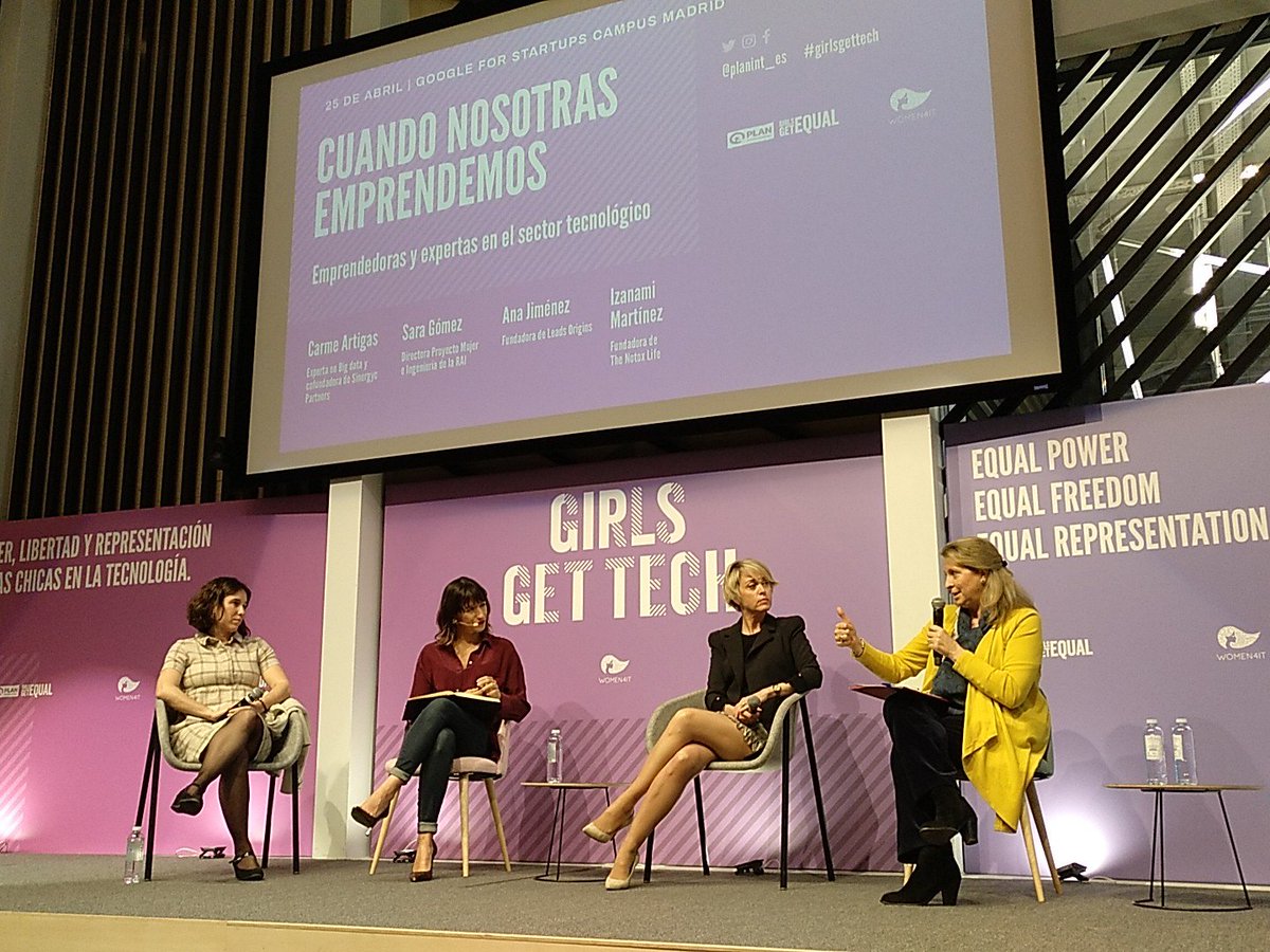 PlanInt_ES's tweet photo. En nuestra mesa de emprendedoras y expertas tecnológicas en el #GirlsGetTech, ellas contaron su experiencia al asumir el liderazgo en sus proyectos y cómo han abierto camino a otras chicas https://t.co/OEHWKGv3if