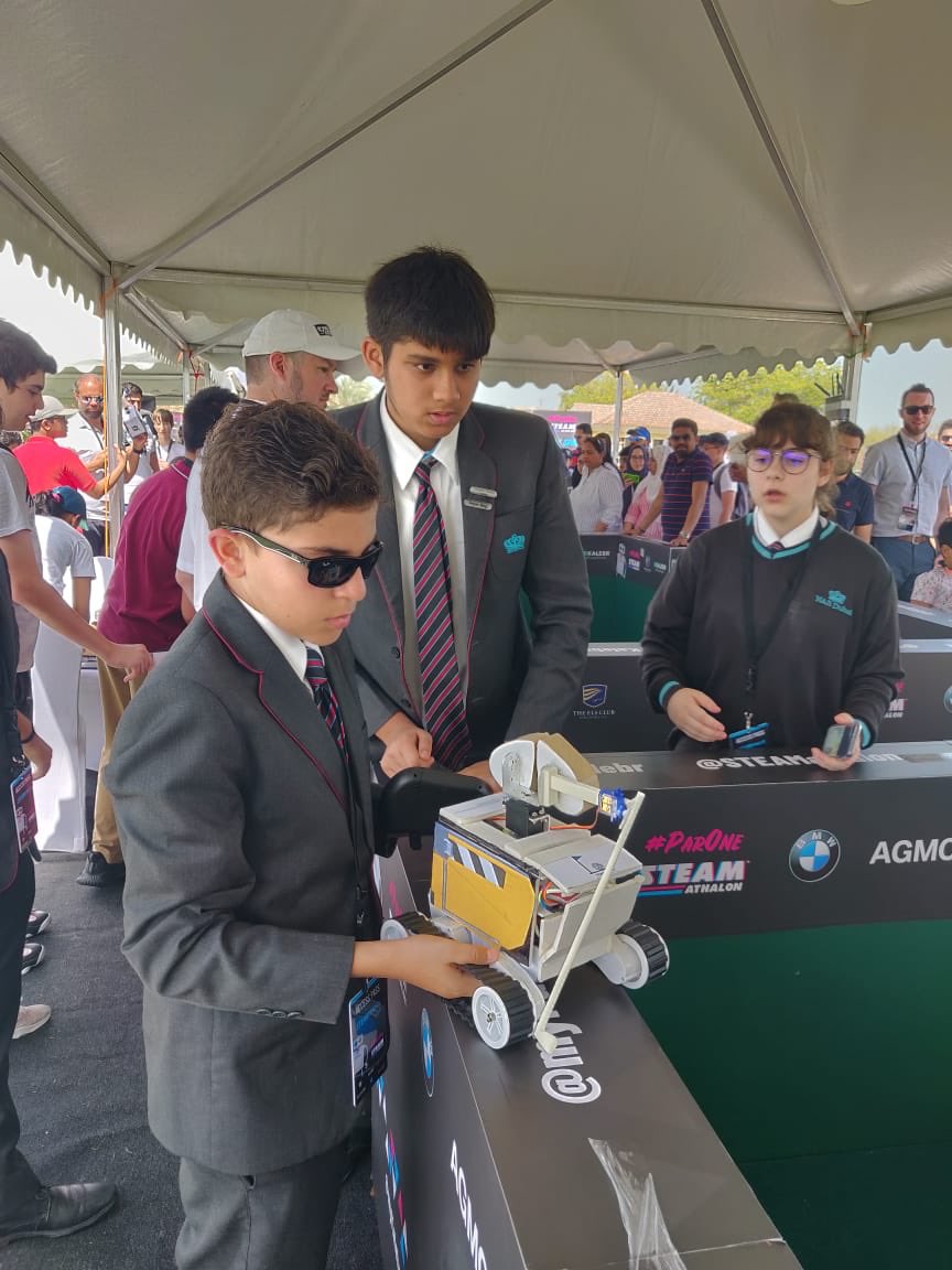 ZuzuDotAI's tweet photo. RT @myKalebr: These #GolfBots have BrOughT their A-Game! 🤖 #ParOne

#STEAMathalon #Dubai #ElsClub #Event #ArtificialIntelligence #Kalebr #Ai #Golf #Steam #FutureProof #MyDubai #UAESchools #DubaiSchools #SchoolsInDubai https://t.co/JQbdjvkQbT