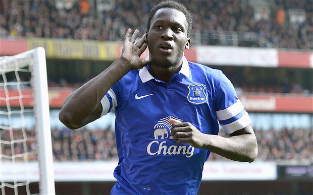 FootballFtrl's tweet photo. Over to Merseyside next for @Everton and i have gone with the 2014 kit featuring a certain Belgium striker @RomeluLukaku9. What is your Favourite Everton kit? #Everton #favoritekit #PremierLeague https://t.co/7S2n6ZjX5j