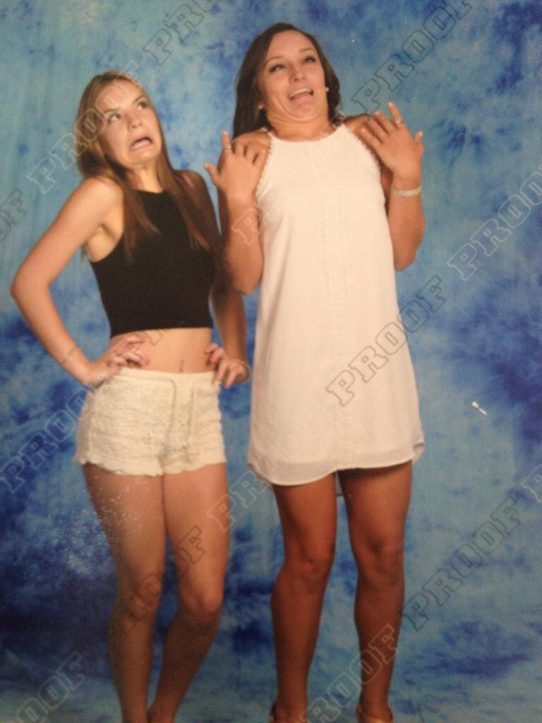 Colleen0320's tweet photo. Happy 21st birthday to my best friend! I hope your first alcoholic beverage ever is great!💕💕 https://t.co/kDmOz6hp8b
