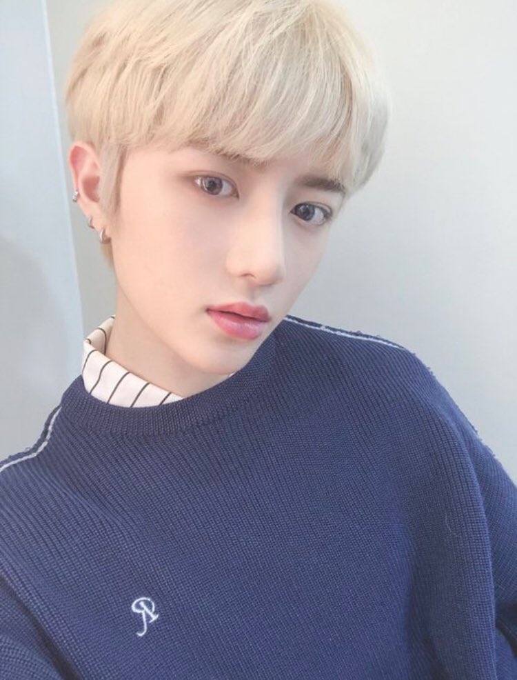 TXTUPDATES14's tweet photo. Thanks to our fans, we did well on stage today!!
Thanks to our fans, I'm confident !! ㅎㅎ I'll show you much better stage tomorrow. Thank you. ❣️ 
Ah, and to our BTS sunbaenims for the 1st place, congratulations! ☺️❤️
🌰 #BEOMGYU https://t.co/wVTdSbpseb