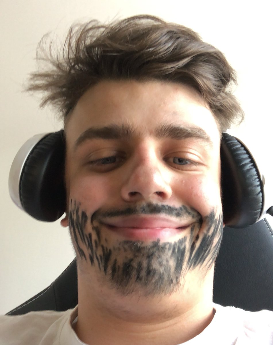 Papaplatte tweet media