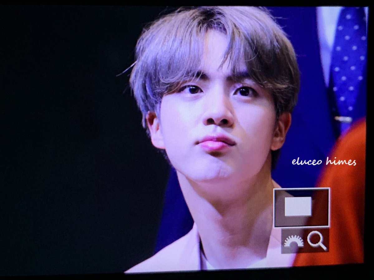 seokjinfile's tweet photo. #BBMAsTopSocial  BTS @BTS_twt
© eluceo_himes https://t.co/arJAHBQy7w