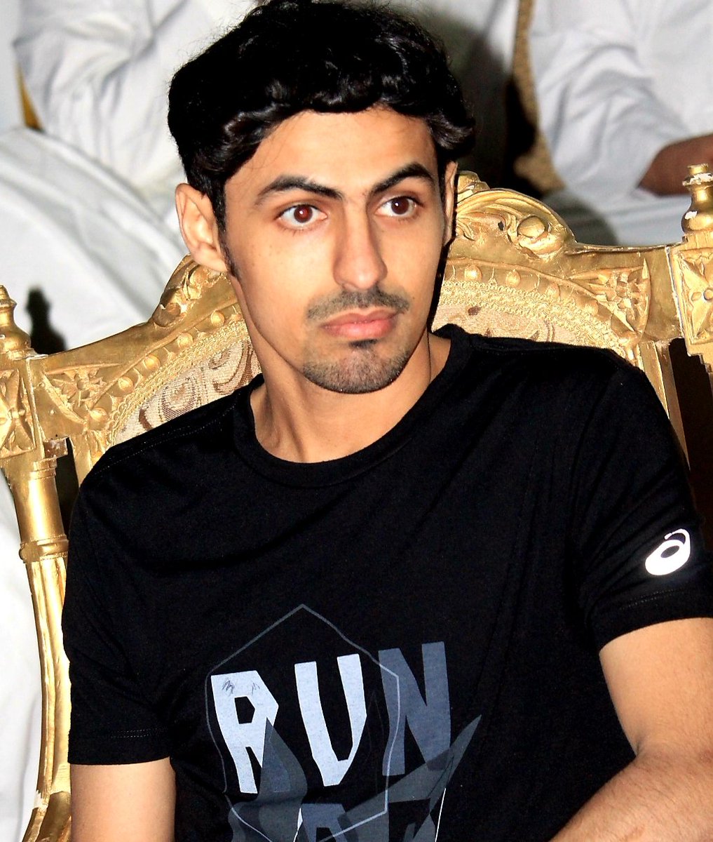 uter__saa's tweet photo. صور من سوبر اتحاد شرق الرياض 
على كأس رجل الأعمال الأستاذ جابر الشهري 
((المنصة الشرفية)) https://t.co/iiMrdnaPL1
