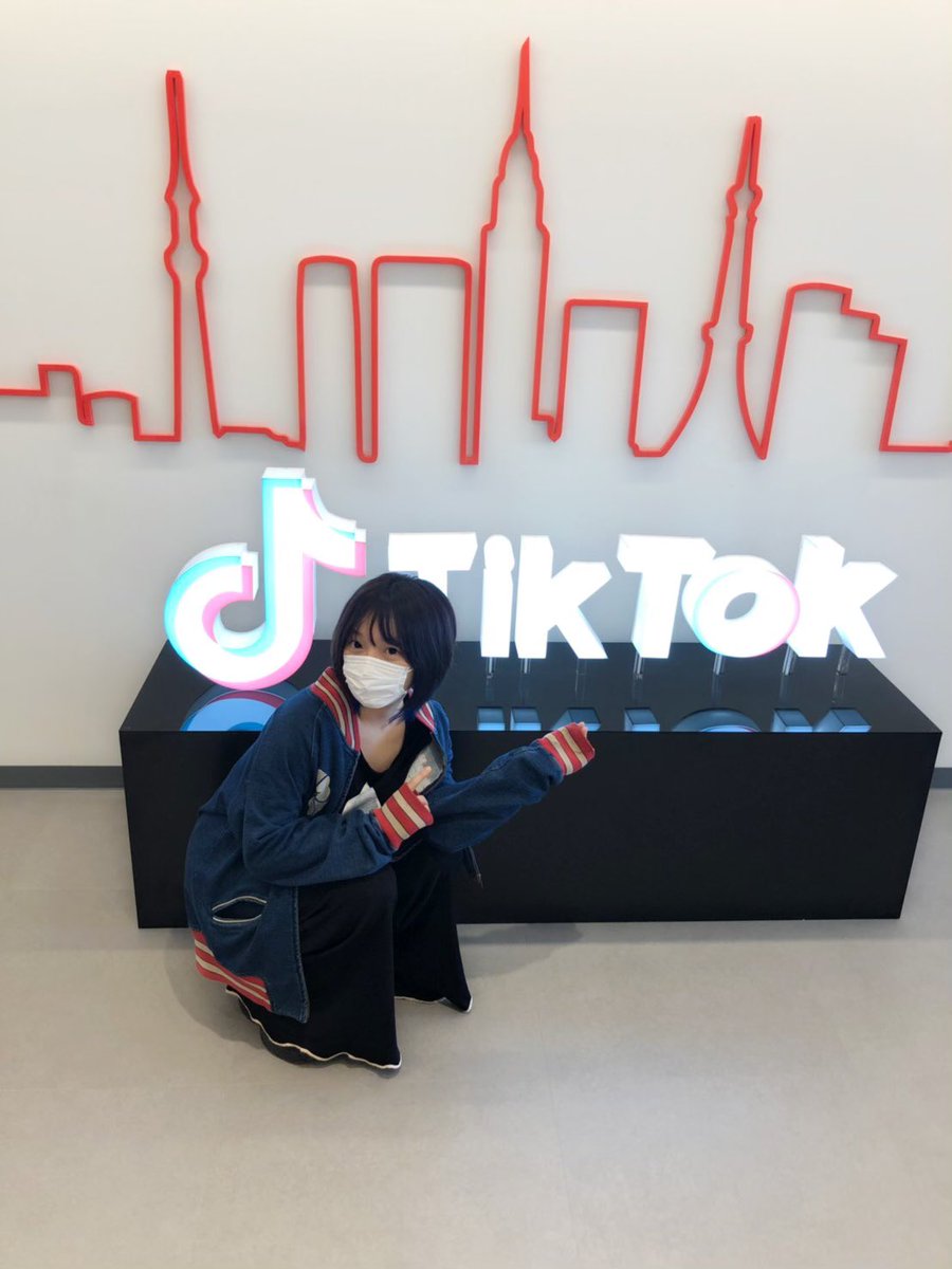 skmoeeee's tweet photo. この間TikTok japanに遊びに行ってきたよ https://t.co/s0nCjM65Ir