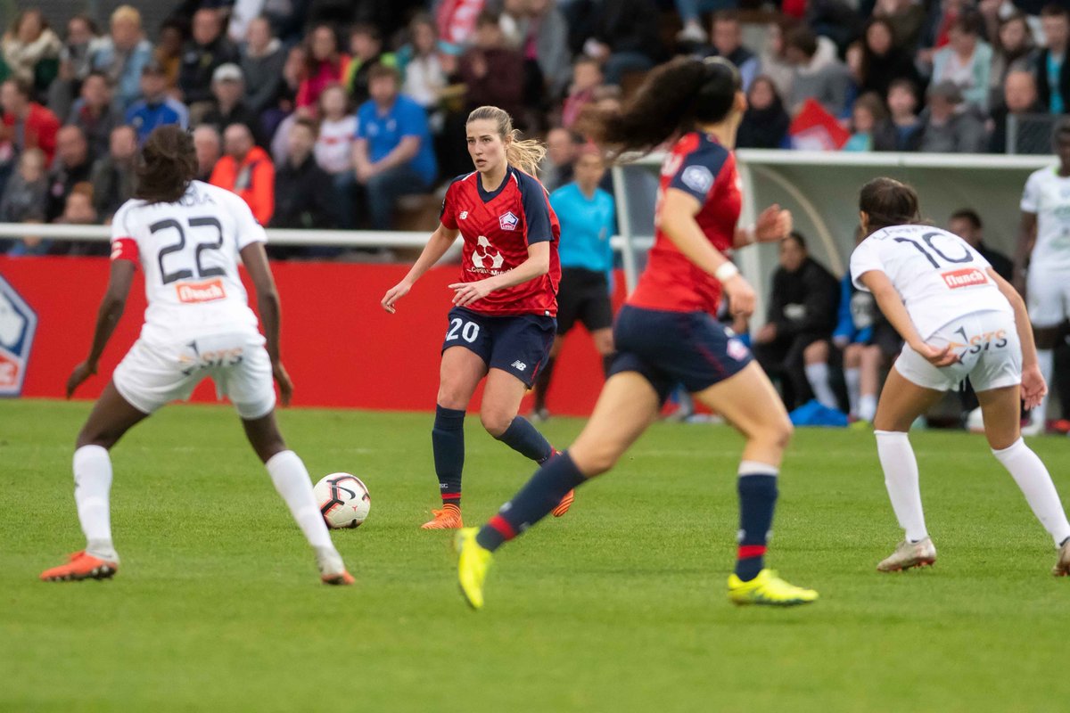 LOSC_Feminines's tweet photo. ⚽ @losclive-@ASJSoyaux (1-0) #LOSCASJ
📸 @MarcVcnb https://t.co/8Gr5Flc0HH