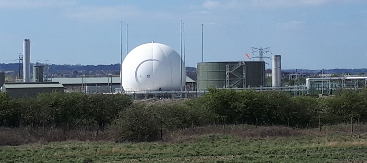 AJTensile's tweet photo. One of our recently-completed biogas projects at the £72m Knostrop Treatment Works, as viewed from the A1(M). There's a Yorkshire Water article about the plant here: https://t.co/wq7Haej2nH https://t.co/eRQydAC7q8