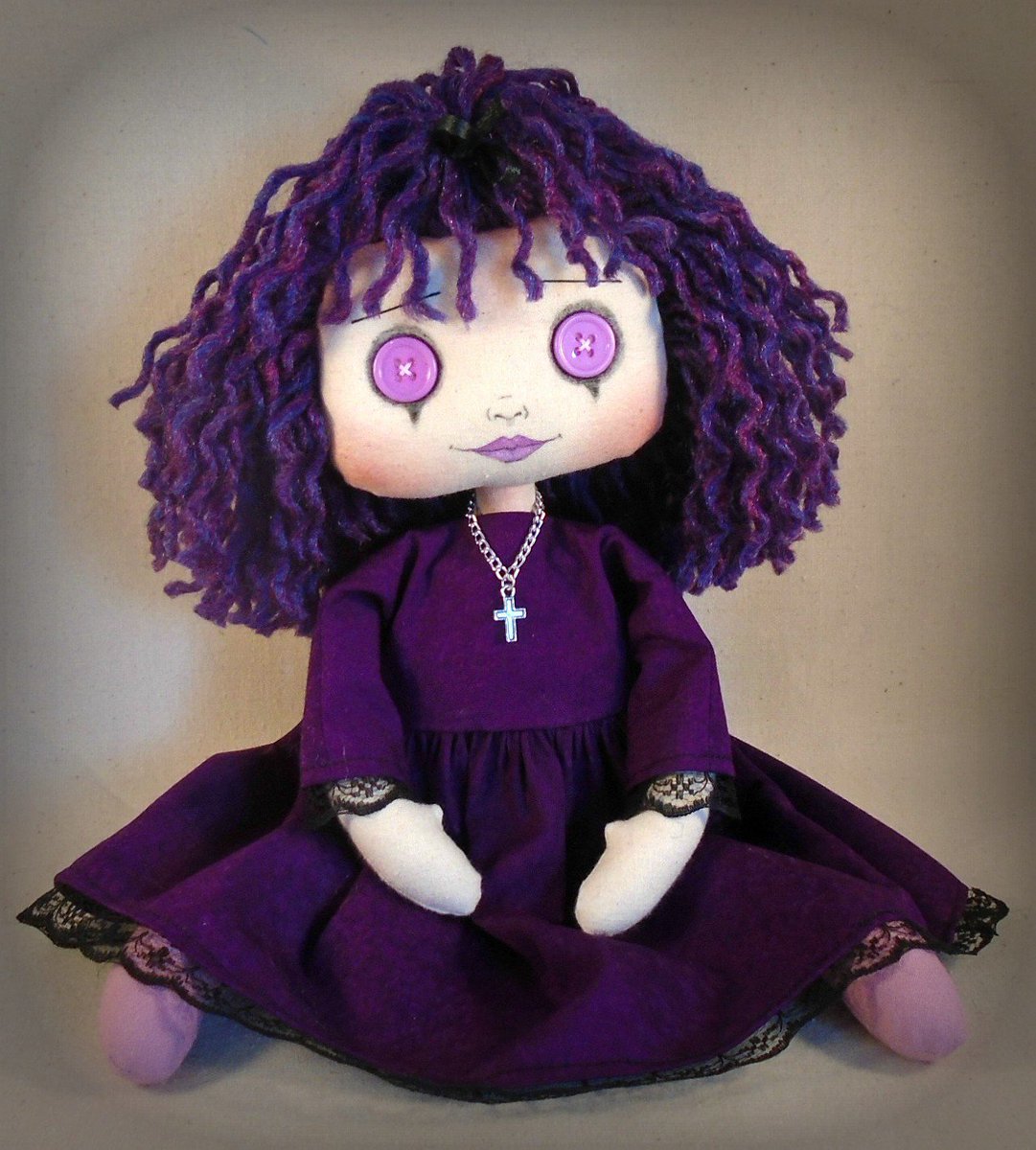 GothicMoppets's tweet photo. Chantilly #cutegoth #gothdoll #buttoneyes #wonderfulwhitby #crazygoth #artdoll #handpainted #etsyshop #etsyseller #etsy https://t.co/IAy9ze82Ir