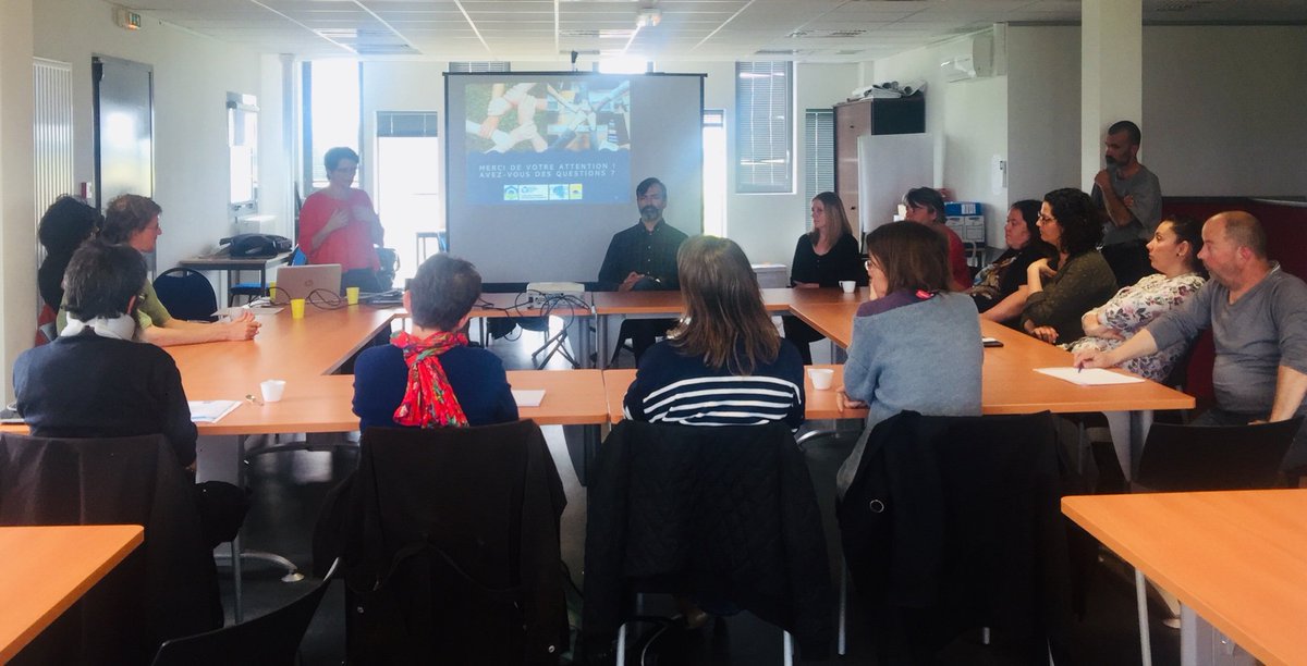 ProustMarie1's tweet photo. En direct d’une réunion  d’information où nous échangeons sur notre projet d’EBE #tzcld #actyval #O3experts#Apeb https://t.co/fjRX2jzffj