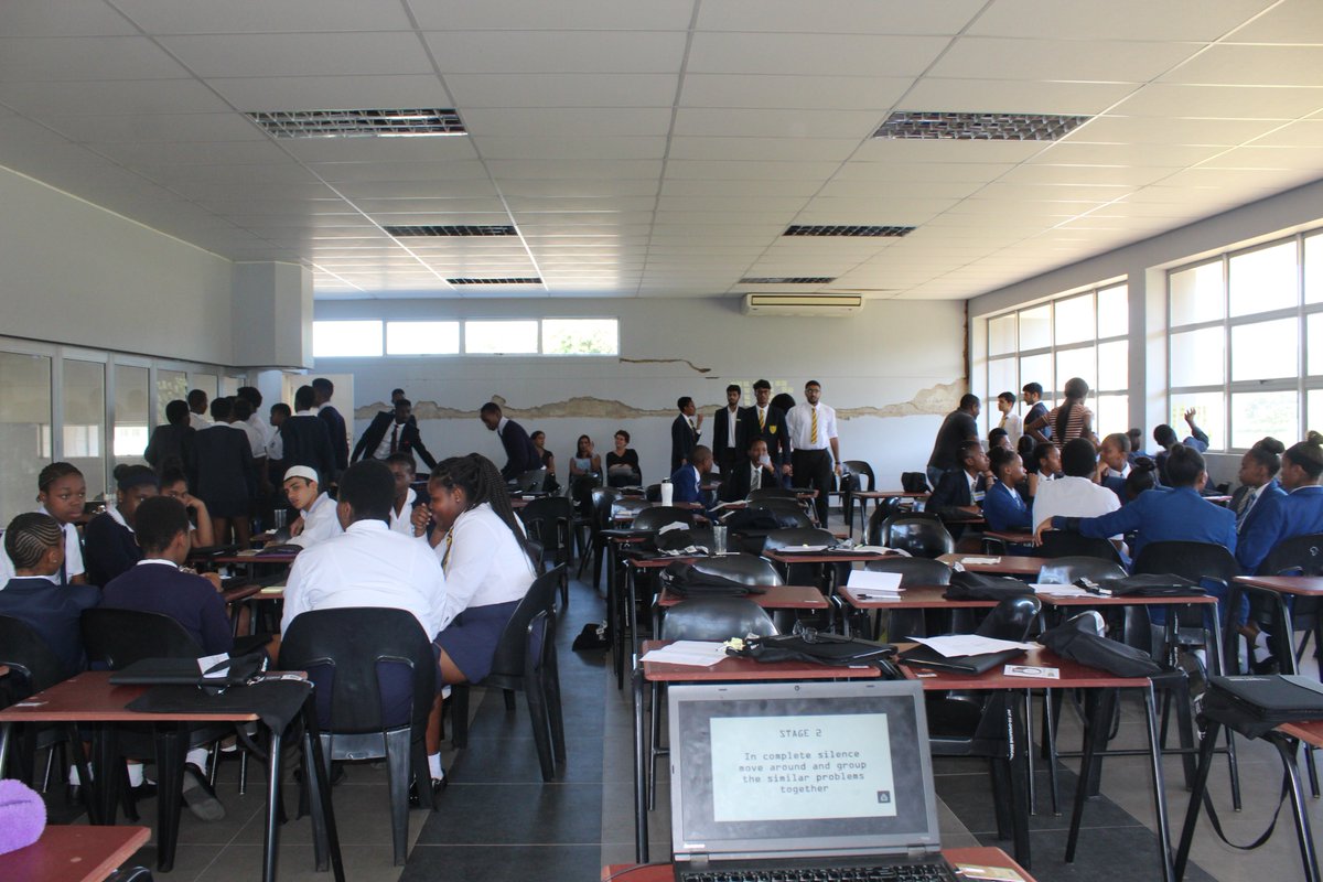 CSE_DBN's tweet image. Social Entrepreneurship Programme Day, today we had a very productive session at Sastri College Hall instilling the word of Social Entrepreneurship to our youth and preparing them for the future.
#YouthIsTheHopeOfOurFuture #EverySmallBusinessCounts  #CreativeDesignThinking