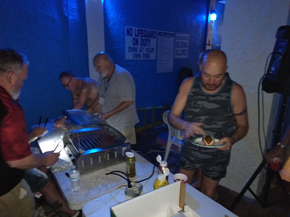 BearsCsra's tweet photo. CSRA Leather Bears @
Carolina Bear Lodge's
Bearhunt - The 4 Bears Of Olympus https://t.co/sgGrMaNTxL