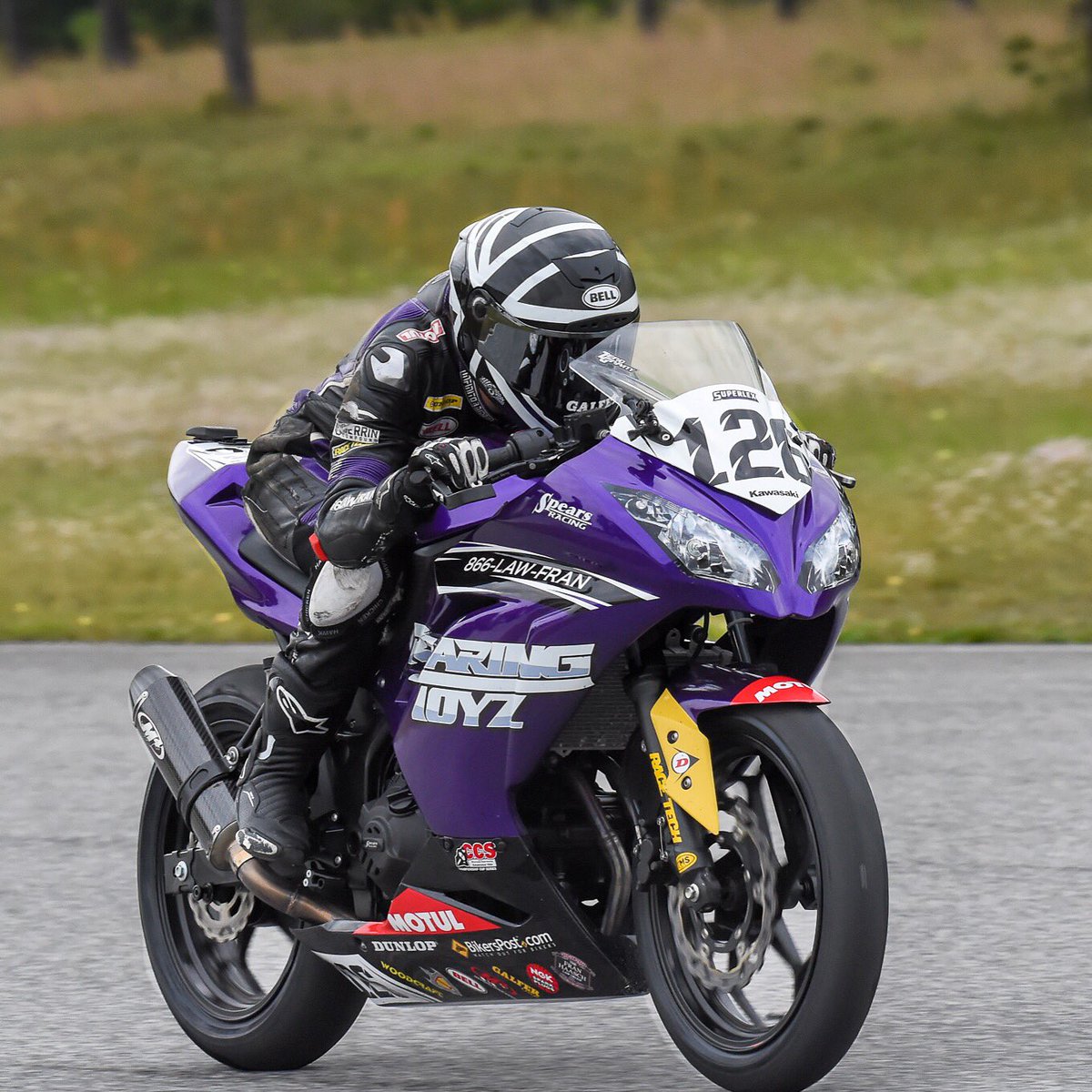 SuperLex26's tweet photo. ๐โ @ZeroGravityCorp #fulltuck #ninja300 https://t.co/vQg4GybmyM