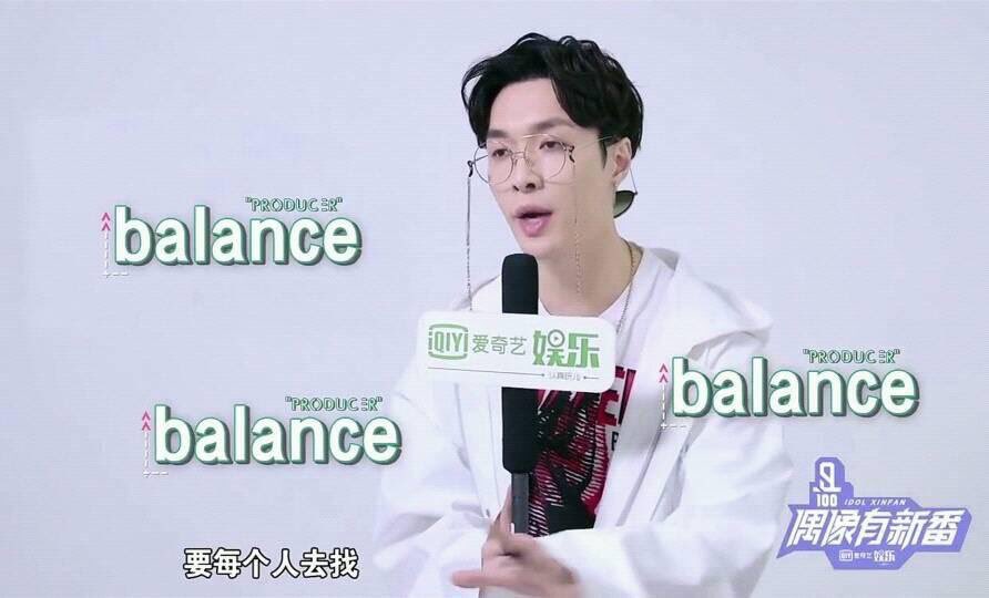 mochiforexo's tweet photo. When you can't choose where to vote first on twitter or on the billboard site itself, but you remembered what Yixing said.

#BBMAsTopSociaI EXO @weareoneEXO https://t.co/e73j4gSViT