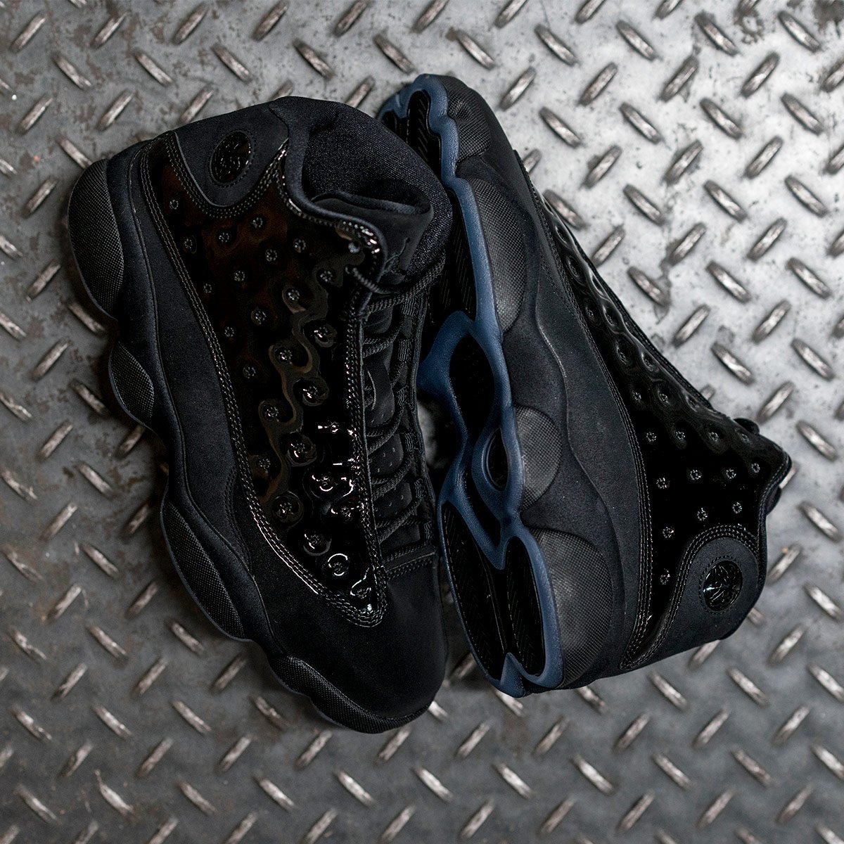 jordan 13 cap and gown kids