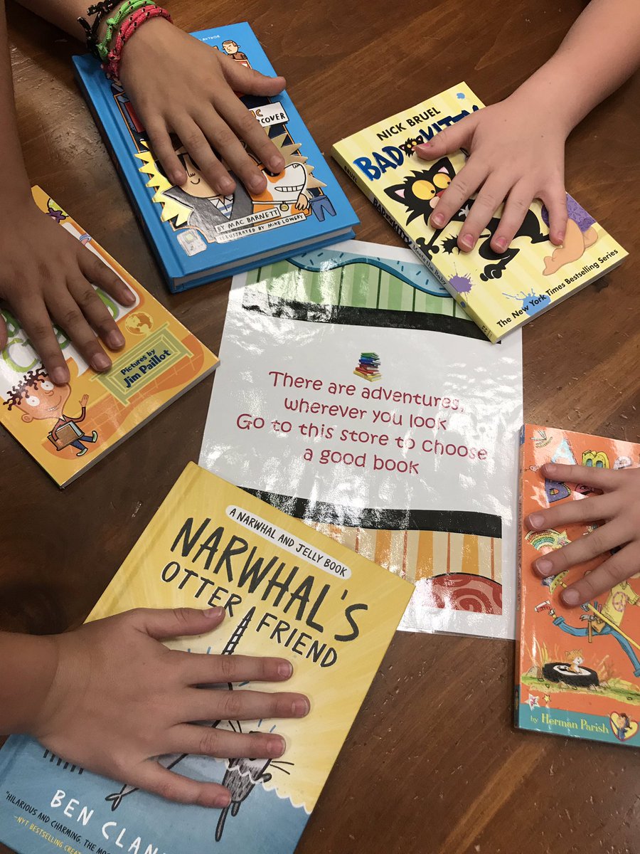 CES2ndGrade's tweet photo. We sent the students on a scavenger hunt around Town Square! https://t.co/b60bl5ttte