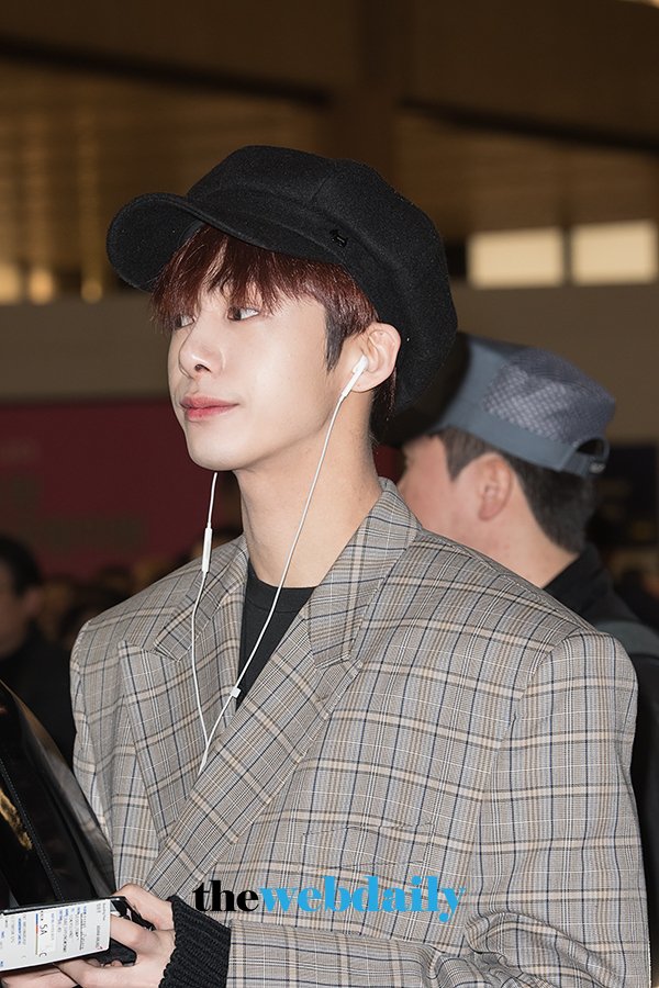 hwduce115's tweet photo. (cr.webdaily) https://t.co/rJxnEHLFmG