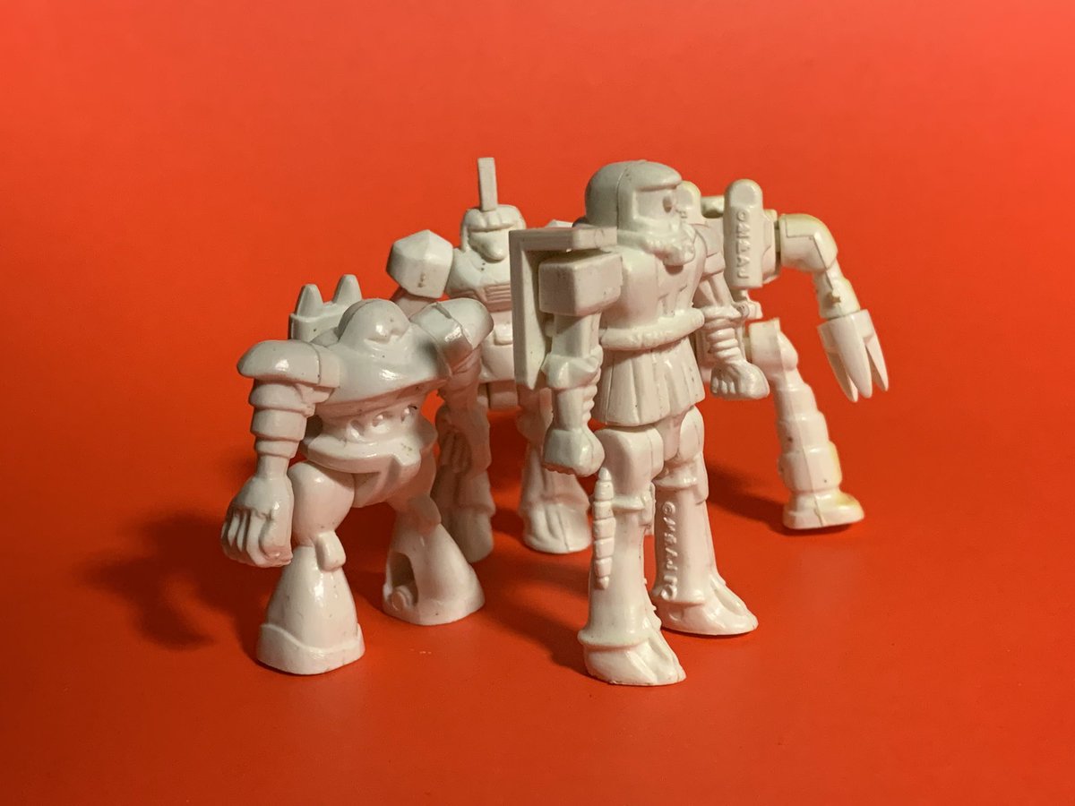 ピーカップ 懐かしいモノ 円ガチャガチャ コスモス ガンダム プラモデル これぞコスモスという造形 笑 コスモス ガンプラ 昭和レトロ