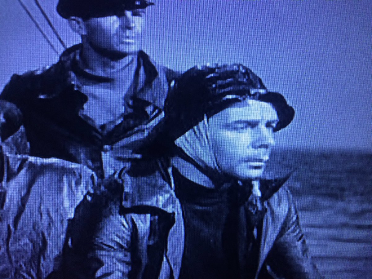 酒樽 蔵之介 A Twitter 昔の映画で 水夫や漁師 水兵が被ってるこういう後ろつばの長い防水帽子 何帽って名前なんだろう