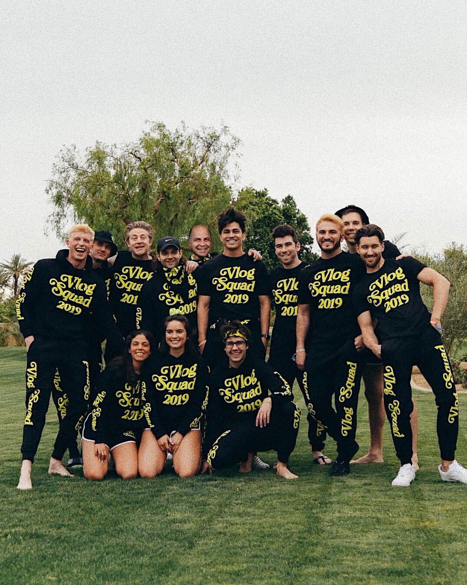 unclebubblegum's tweet photo. Thanks for the memories @DavidDobrik and thank you to the vlog squad for being so awesome. You all are truly dope. The memories we shared this past weekend were enough to last a lifetime 🤠 #coachella⁠ ⁠ #vlogsquad #dobrik #daviddobrik #emmachamberlain https://t.co/wiMyHA3pJb