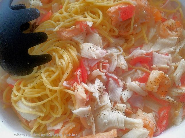 whatscookinit's tweet photo. A favorite and my birthday choice this week for dinner! 
Seafood lemon scampi is divine and irresistible! 
Print this recipe https://t.co/CuJvppX7zp
Pin it https://t.co/25hFtAi7EM
#seafoodpasta #scampi #fishpasta #whatscookinitalianstylecuisine https://t.co/szEWJKMTne