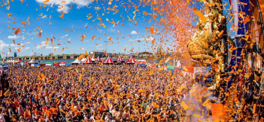 Brand_Preventie's tweet photo. Wij wensen iedereen alvast een gezellige Koningsdag! https://t.co/DxdHM4rkBd
