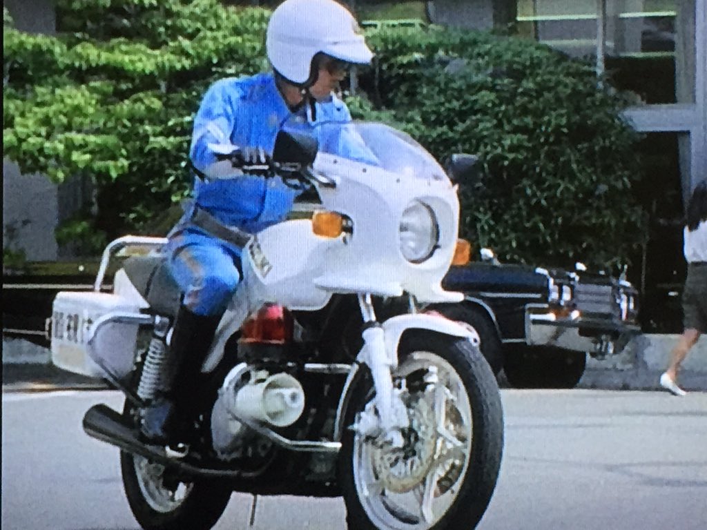 西部警察舘ひろし白バイ刀 やだ…超かっこいい！舘ひろしさんとカタナの最強コンビ！『西部