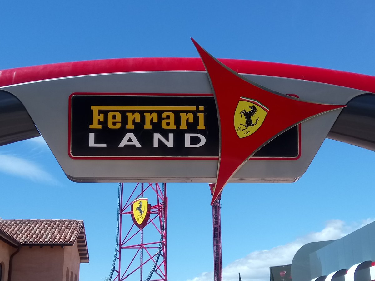 kabrera_80's tweet photo. Viaje de estudios 4°ESO: Esta mañana estamos disfrutando de Ferrari Land!!! 🎢☀️🚘 @ausevamaristas https://t.co/vzIcQLtzFN