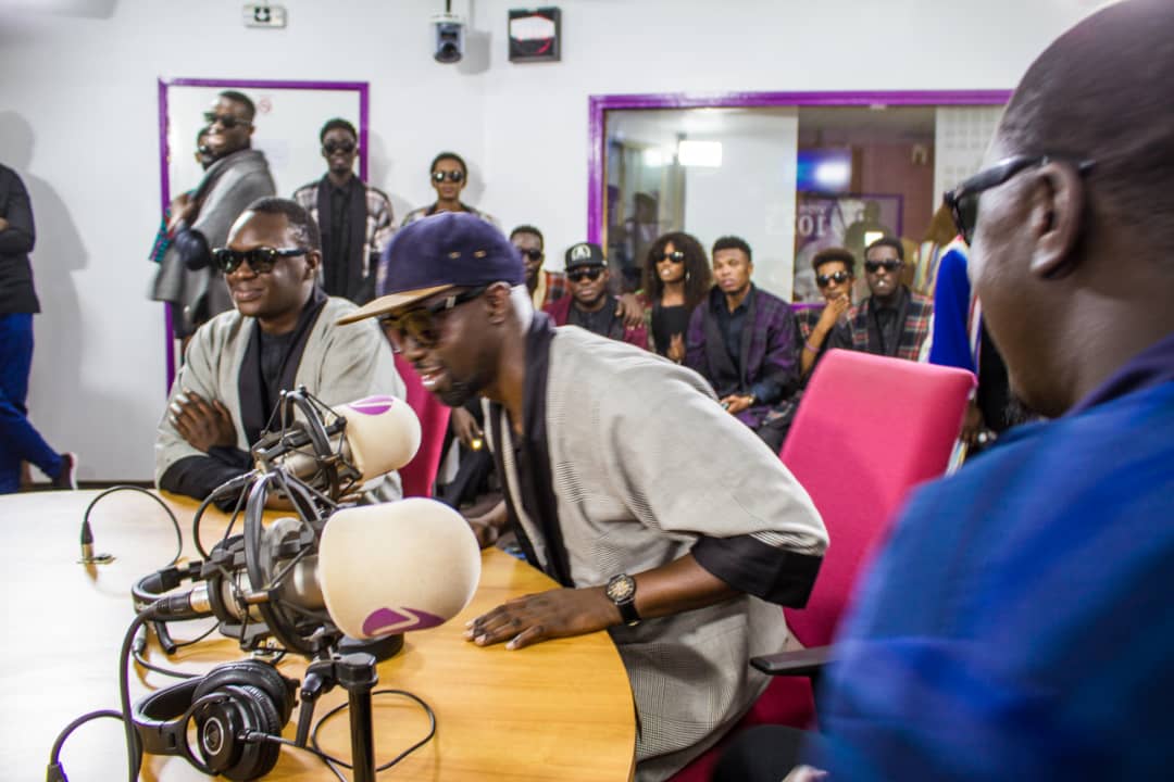 dediouf's tweet photo. #TalRekShow - Vous avez raté le Show de #Moh chez @VibeRadioSN ? 
Revivez en images le meilleur de la soirée Live zvec #TalRek #music #africa #senegal #UBEKU #Sonona #Single #Kebetu https://t.co/VFjw9vBs6z