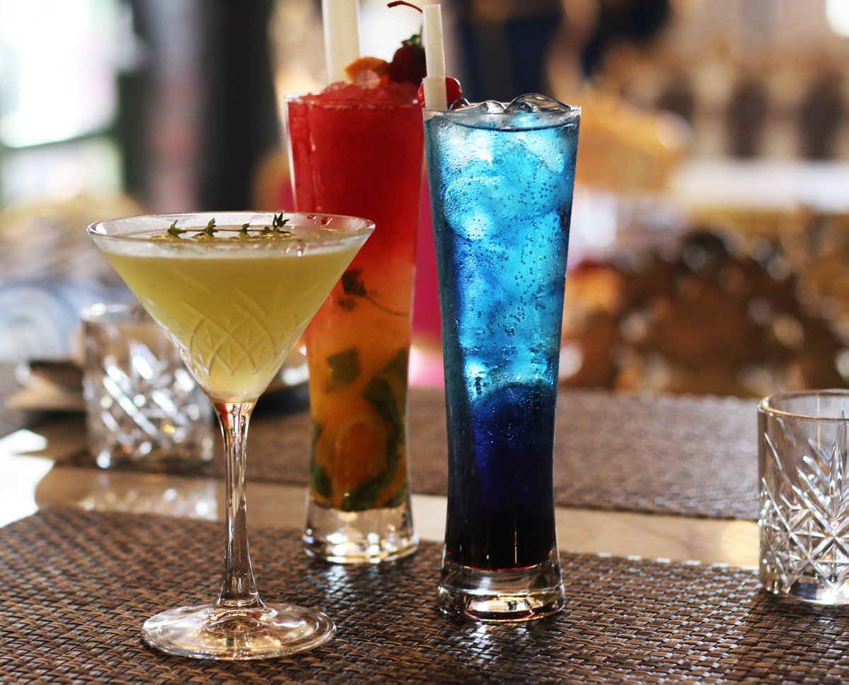 VivaldiCT's tweet photo. Before the city lights begin to sparkle, round up your favourite people and get the weekend off to a delicious start! 
#VivaldiCityNights https://t.co/3UXhdN5003