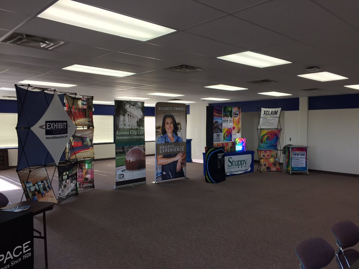 ExhibitAssociat's tweet photo. ......Go!   Time for an Exhibitor Workshop here at @MCCKansasCity   Getting ready for MIdwest Supplier Diversity Expo !!   6th Annual!!    #MCCContactstoContracts https://t.co/ikaF7xraic