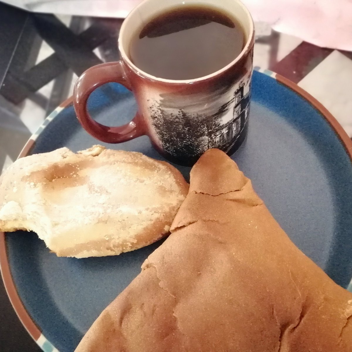 kuty_k's tweet photo. #BuenViernes desayuno oaxaqueño 😍☕ https://t.co/m09VxxGrOL