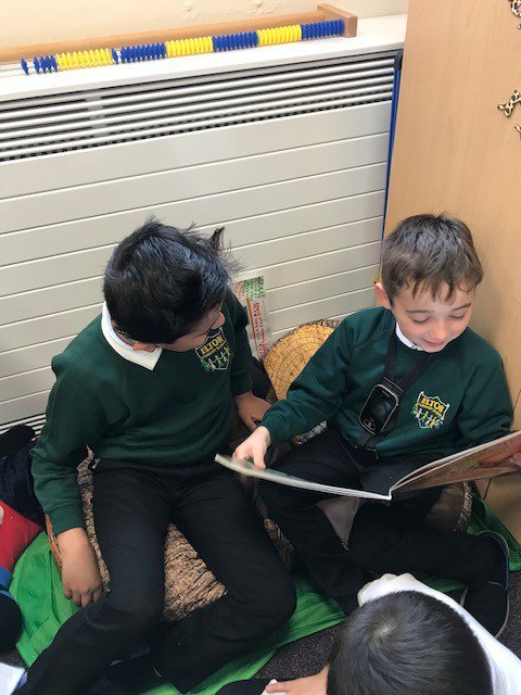 EltonLKS2's tweet photo. We love reading in 3/4E and what a treat visiting 1/2P! Thanks for having us :) #readingforpleasure @carolyashworth @EPSElton https://t.co/5pk6WdqdsA