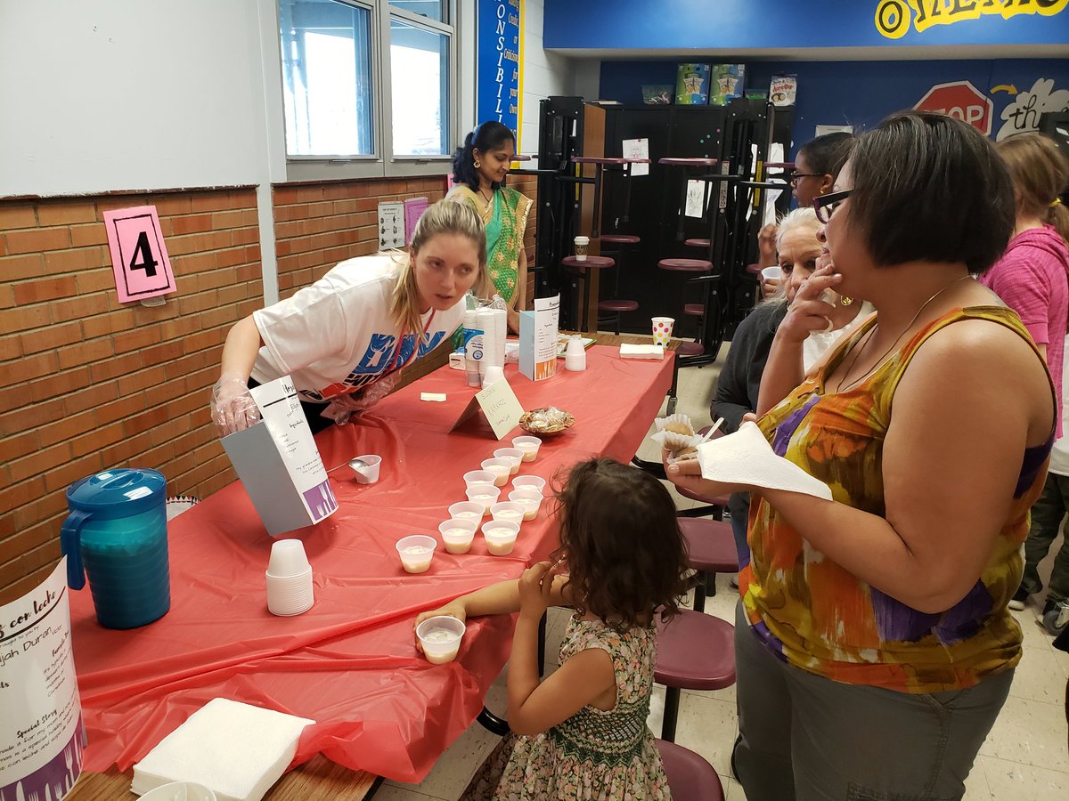 Preschool_VivES's tweet photo. Fun night celebrating our Vivian heritage :) #culturenight
@VivianESJeffco @JeffcoSchoolsCo https://t.co/wnw69v23xP